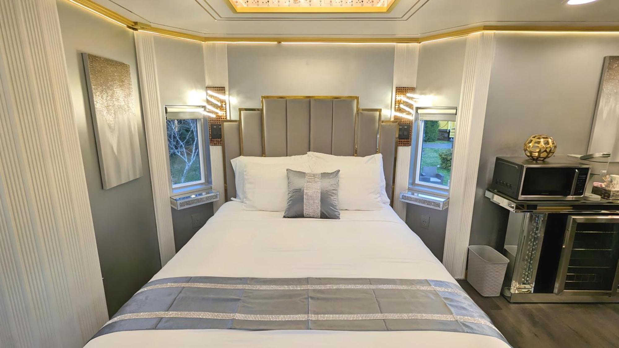 סקווים Olympic Railway Inn חדר תמונה