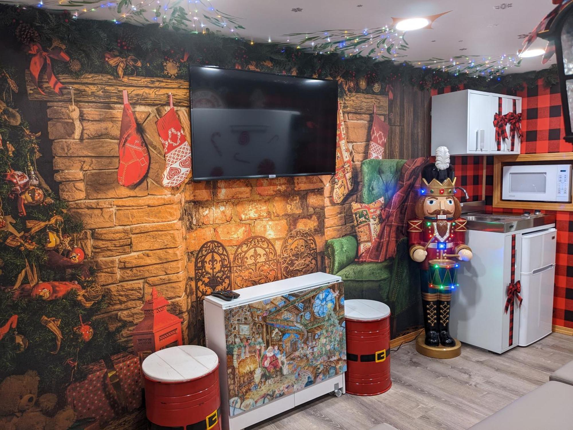 סקווים Olympic Railway Inn מראה חיצוני תמונה